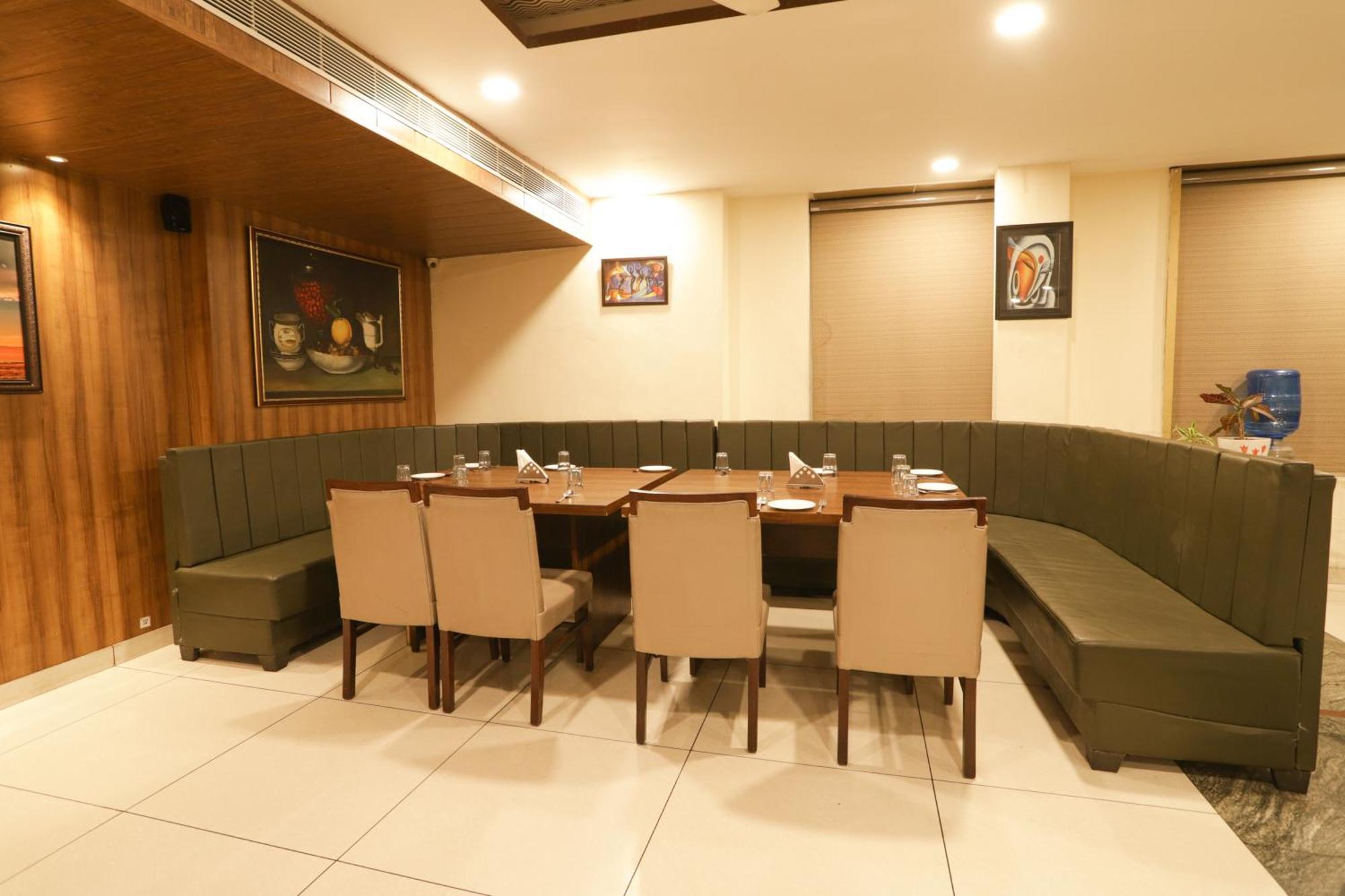 Hotel Razia Inn Hisār 외부 사진