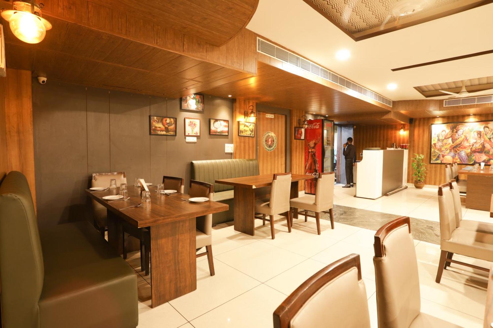 Hotel Razia Inn Hisār 외부 사진