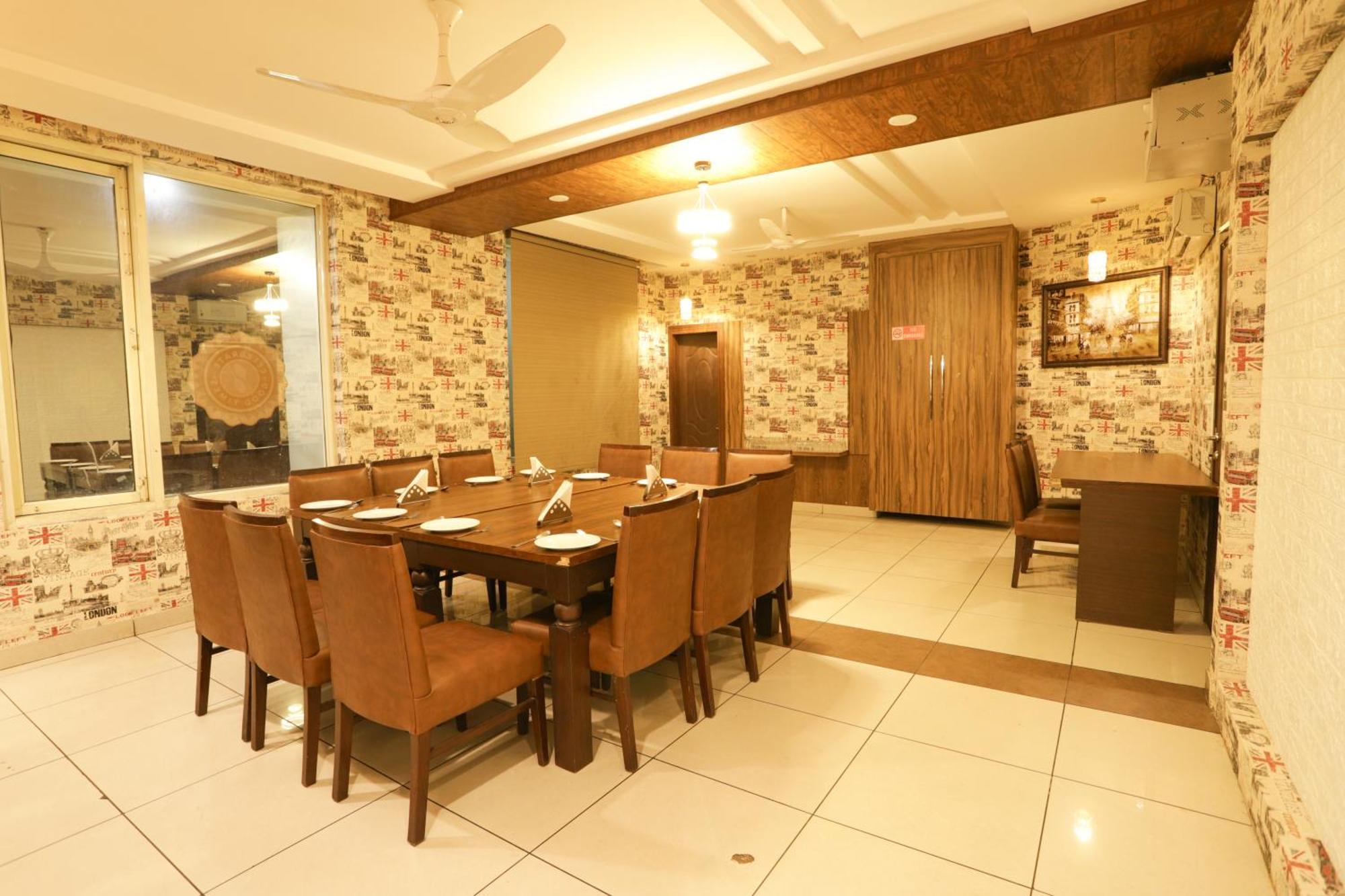 Hotel Razia Inn Hisār 외부 사진