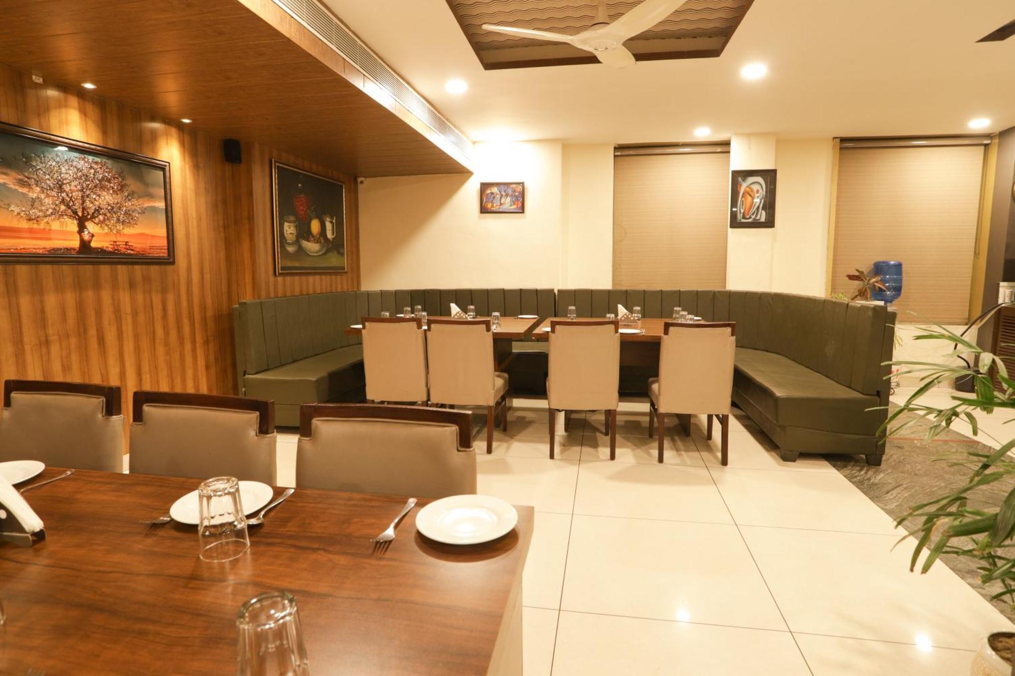 Hotel Razia Inn Hisār 외부 사진