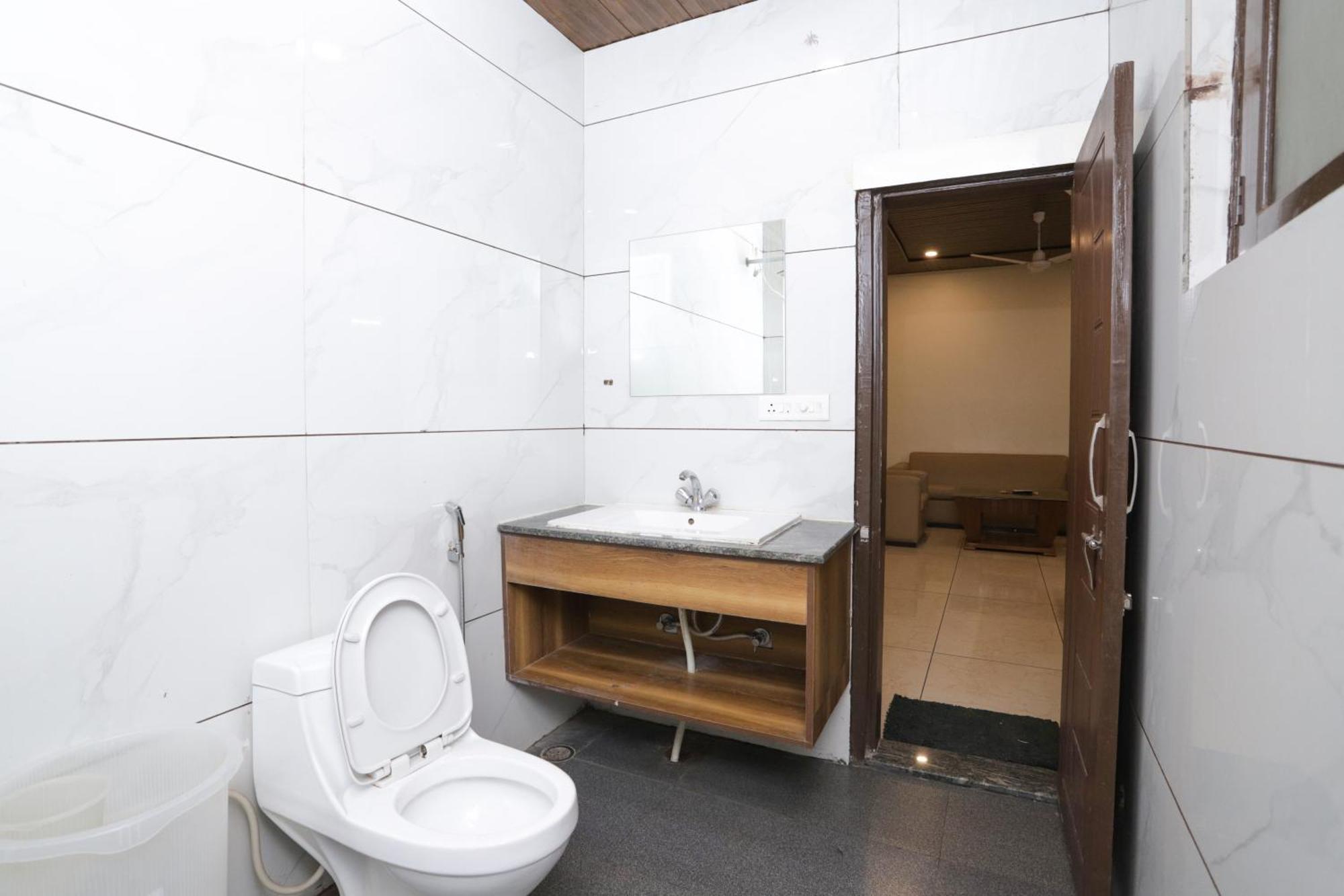 Hotel Razia Inn Hisār 외부 사진