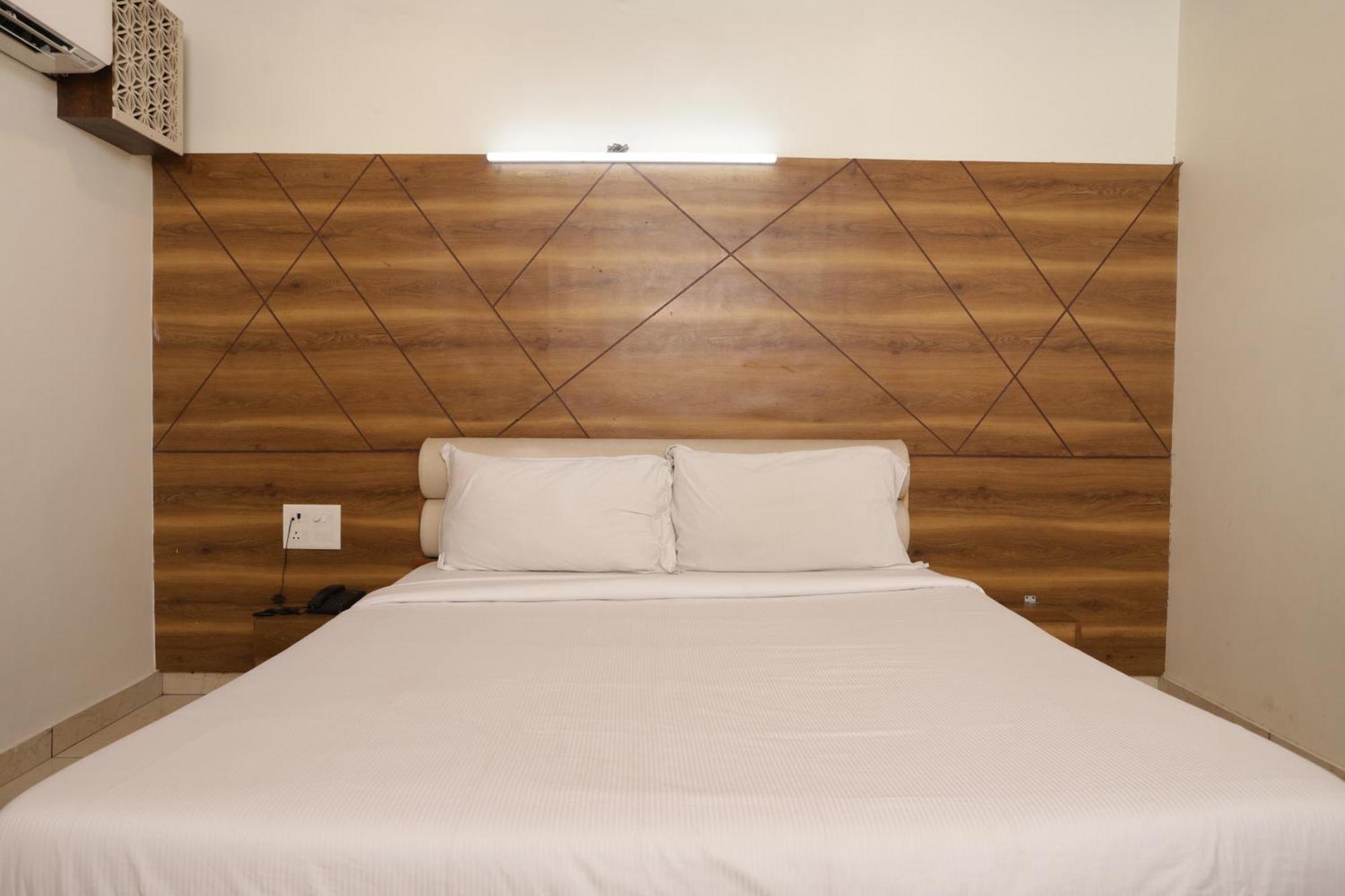 Hotel Razia Inn Hisār 외부 사진