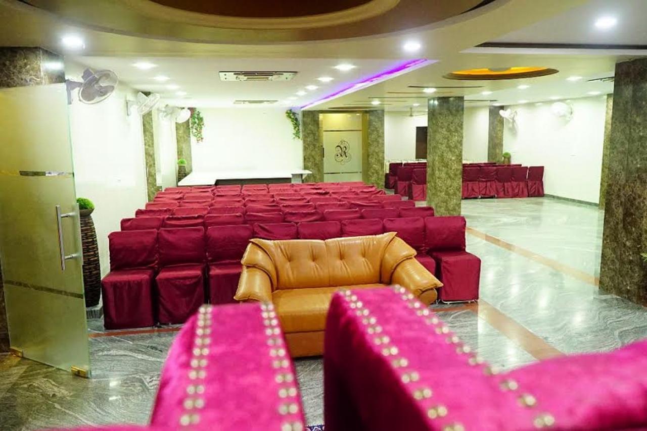 Hotel Razia Inn Hisār 외부 사진