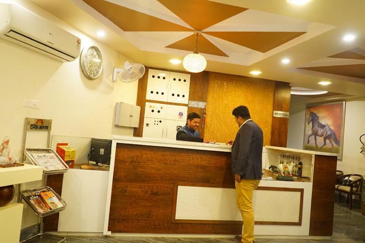 Hotel Razia Inn Hisār 외부 사진